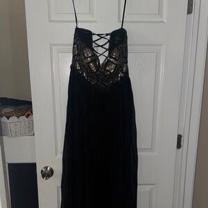 Strapless Elegant Black and Gold Women's Dress